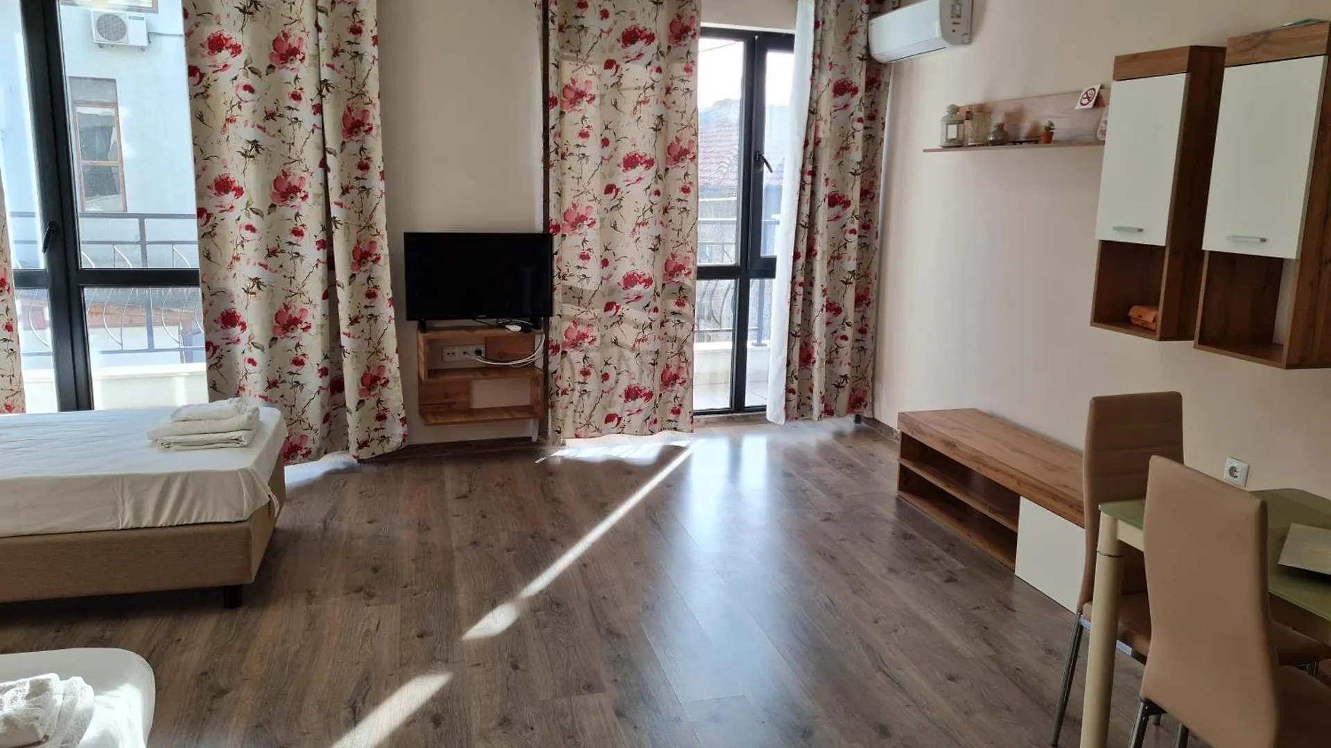 Ilarion 5 Studio At Top Center Varna